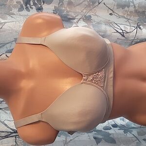 Vanity Fair 38C Cream Full Coverage Bra with Lace Detail #C661